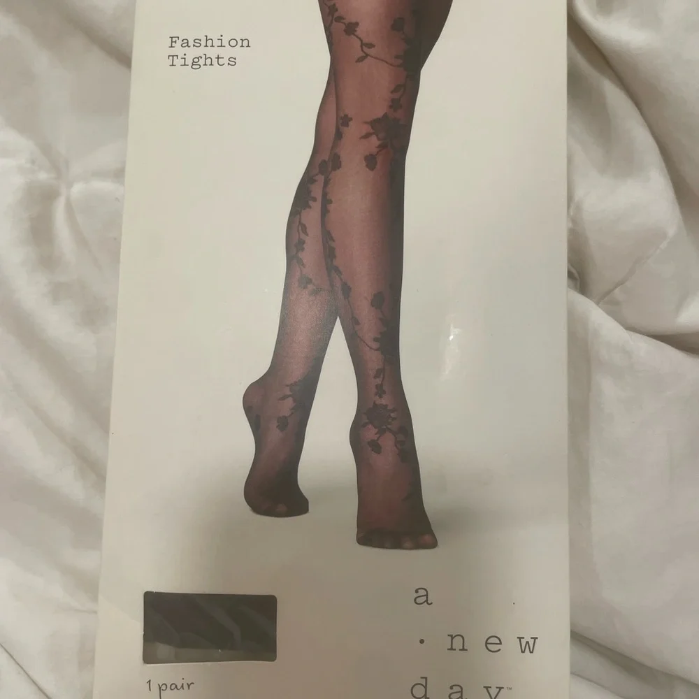 a new day Floral Fashion Tights - Black - Picture 2 of 9